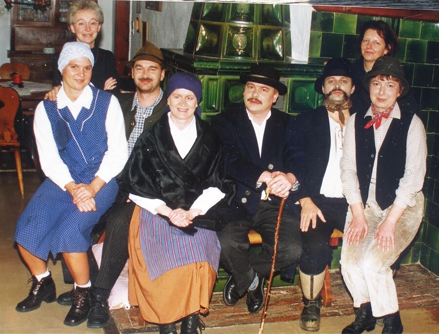 Foto für Häuslschleicha gefertigt 1998 bei Thekla in der Wirtsstubn